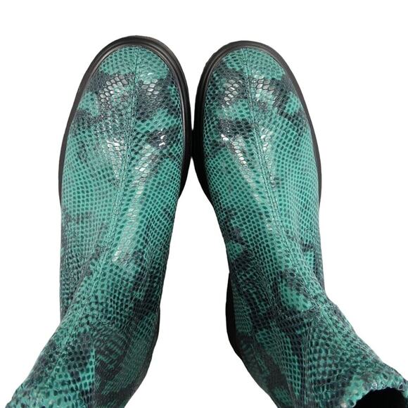 Stuart Weitzman Shoes Womens 5 Boots Fashion Snake Print Casual Pull On Benita - Picture 10 of 16